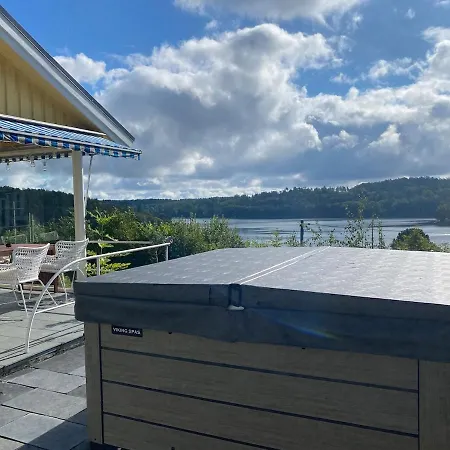 Fjord Cottage With Panoramic View Chalet Sandefjord