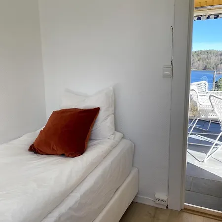 Fjord Cottage With Panoramic View Sandefjord